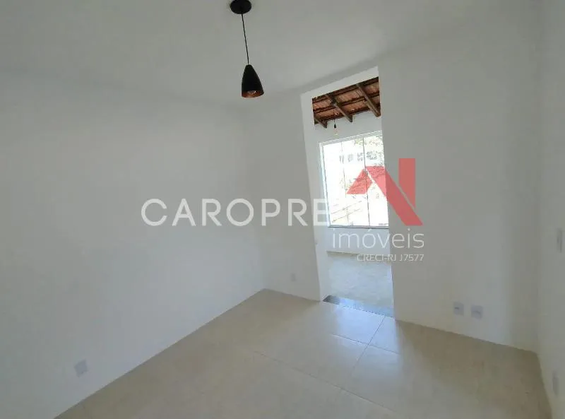 House with no parking, 2 bedrooms, 1 bathroom — photo 18