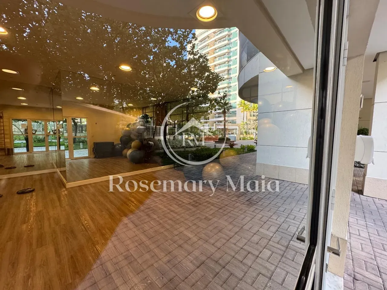 Furnished 2-bedroom, 2-bath apartment with 2 parking — photo 29