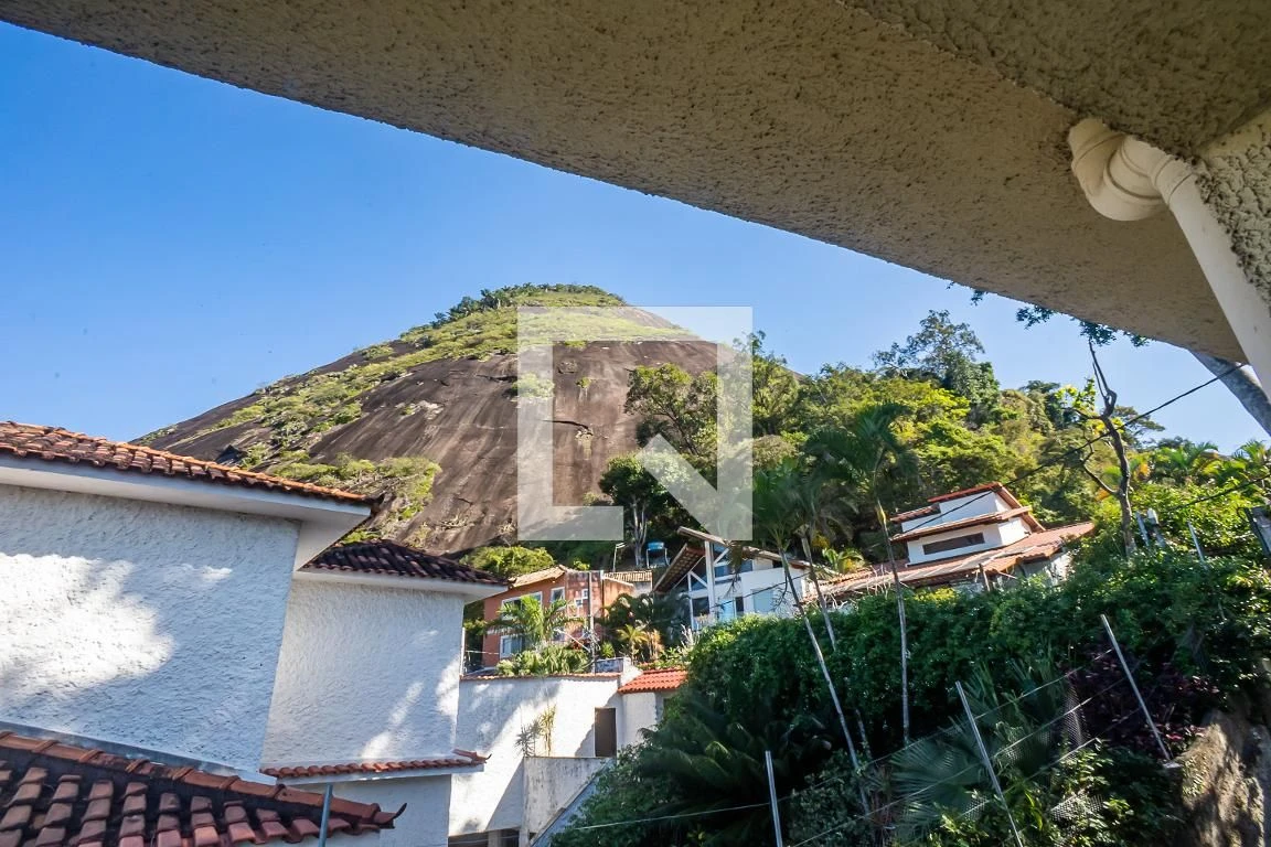 Casa mobiliada, 120 m², com janelas do piso ao teto — photo 19