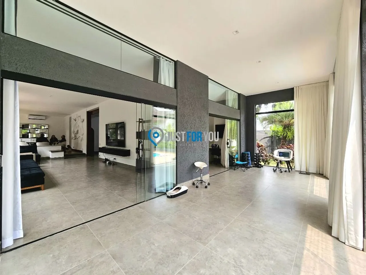 House with 5 bedrooms and a gas stove, 580 m² — photo 9