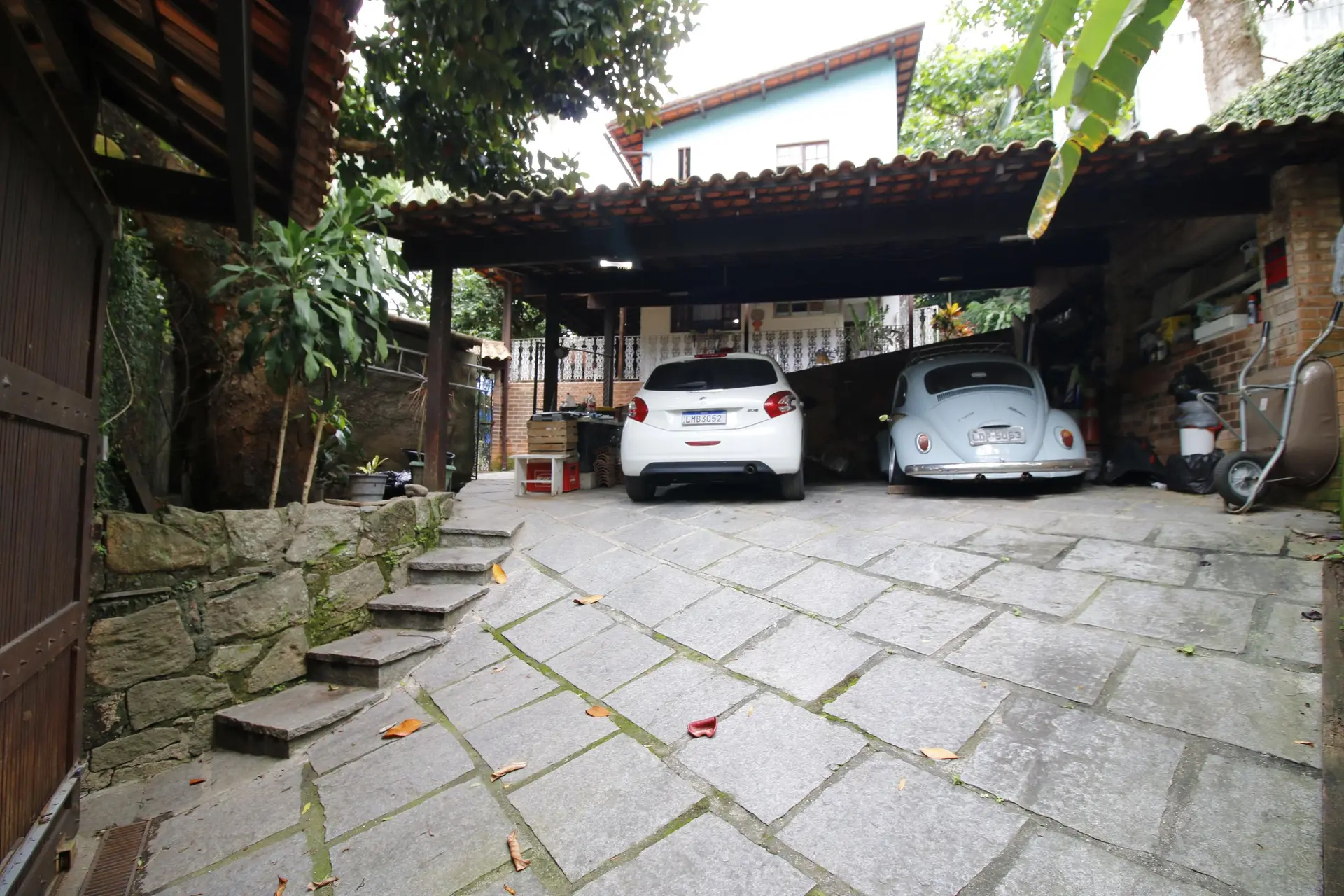 Furnished house, 700 m², with a jacuzzi — photo 52