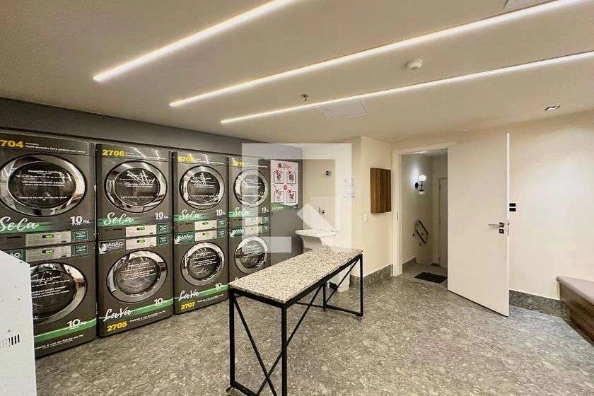 1-bedroom apartment with open-plan kitchen and 31 m² — photo 28