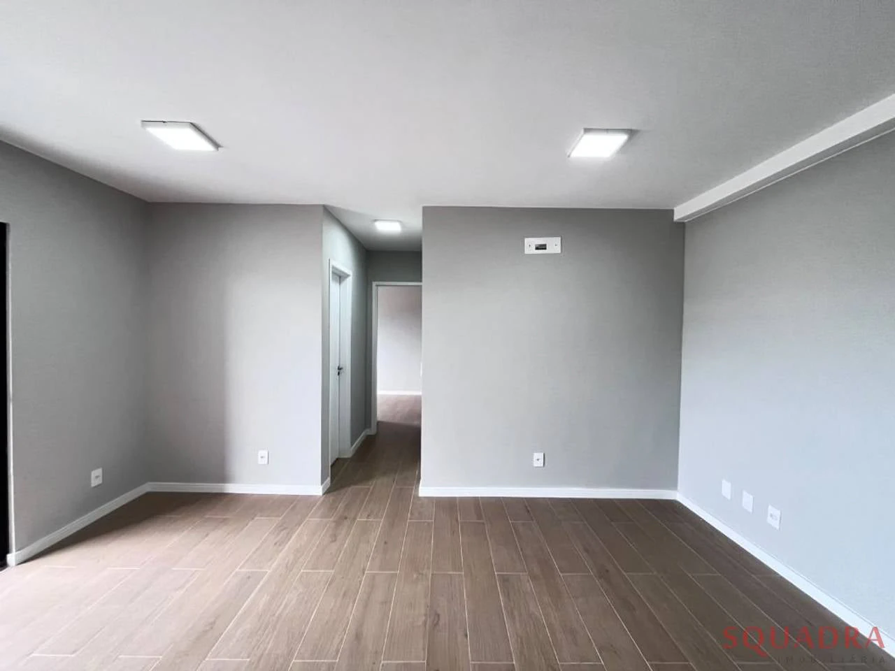 2-bedroom apartment with a grill on the balcony in Curitiba — photo 5