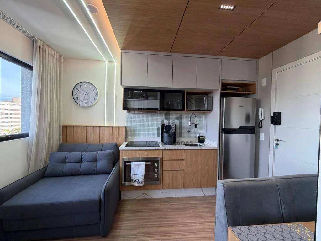 Furnished studio with 1 bedroom and 1 bathroom — photo 2