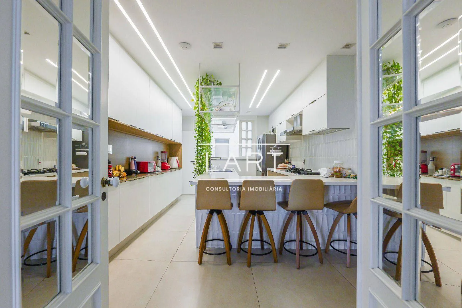 4-bedroom apartment with 453 m² and shared elevator — photo 30