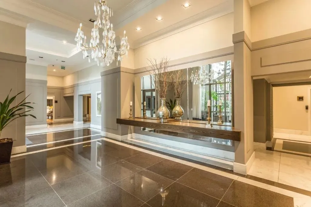 Apartamento de 1 suíte com 111 m² e 1 vaga — photo 2