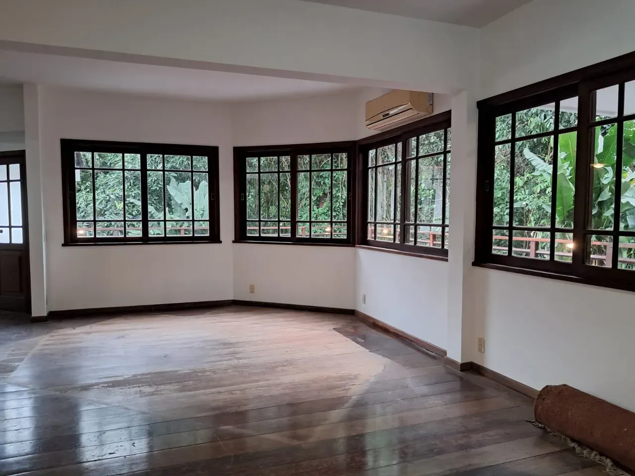 5-bedroom house with a mountain view in Rio de Janeiro — photo 12