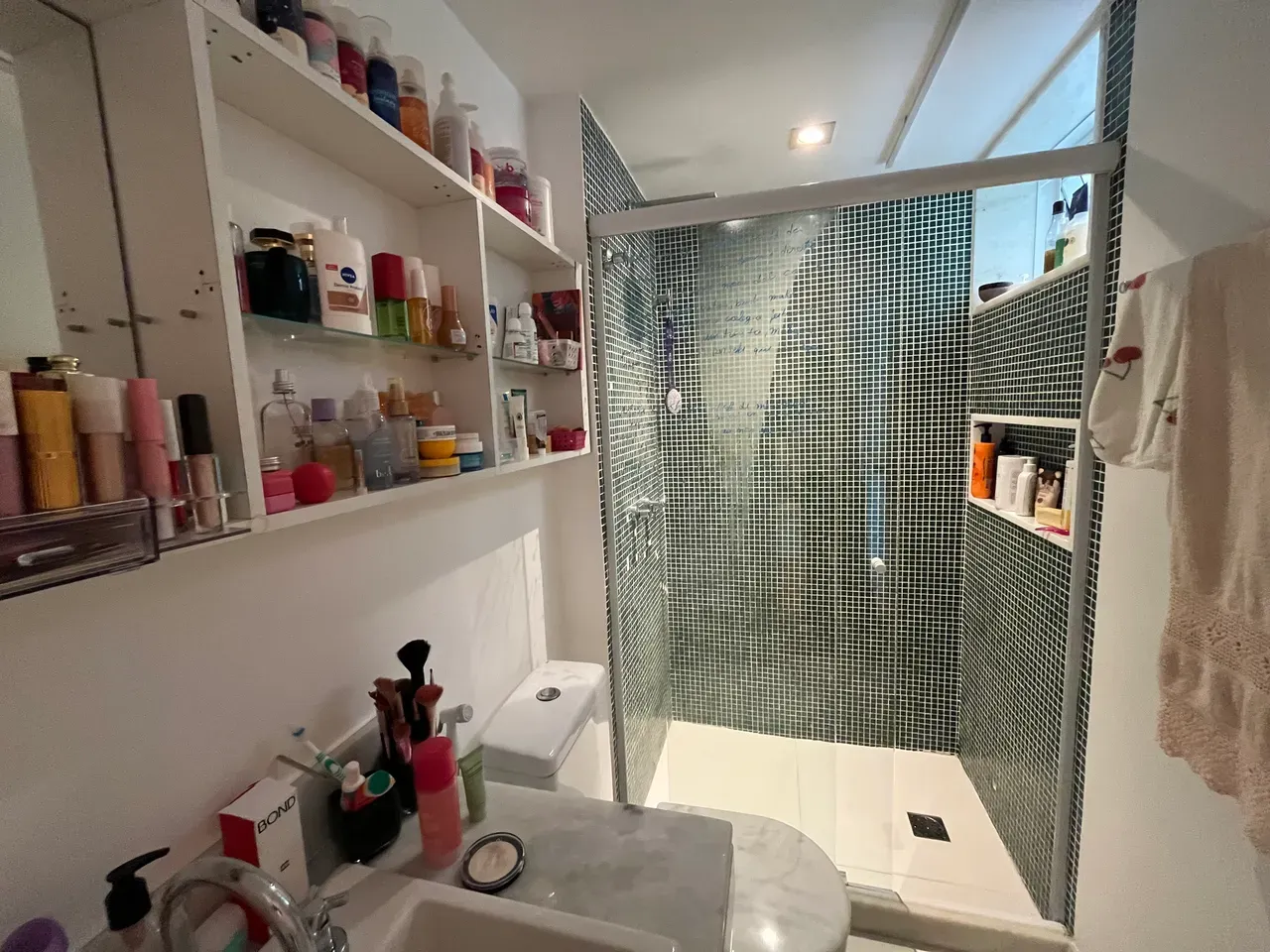 Furnished apartment, 240 m², with a washing machine — photo 36