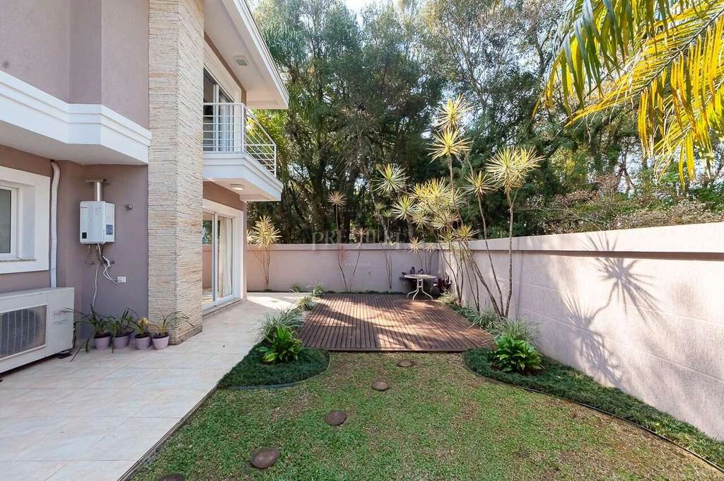 270 m² house with 4 bedrooms and 4 parking spaces — photo 5