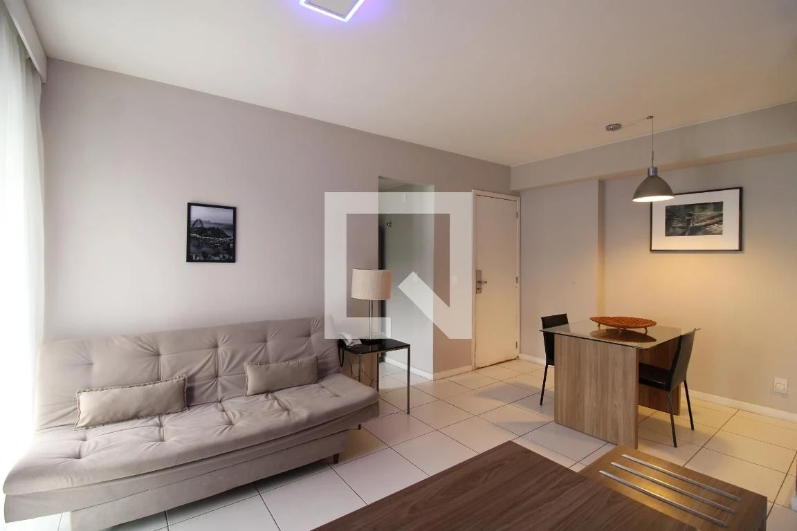 1-bedroom apartment with a glassed-in balcony — photo 18