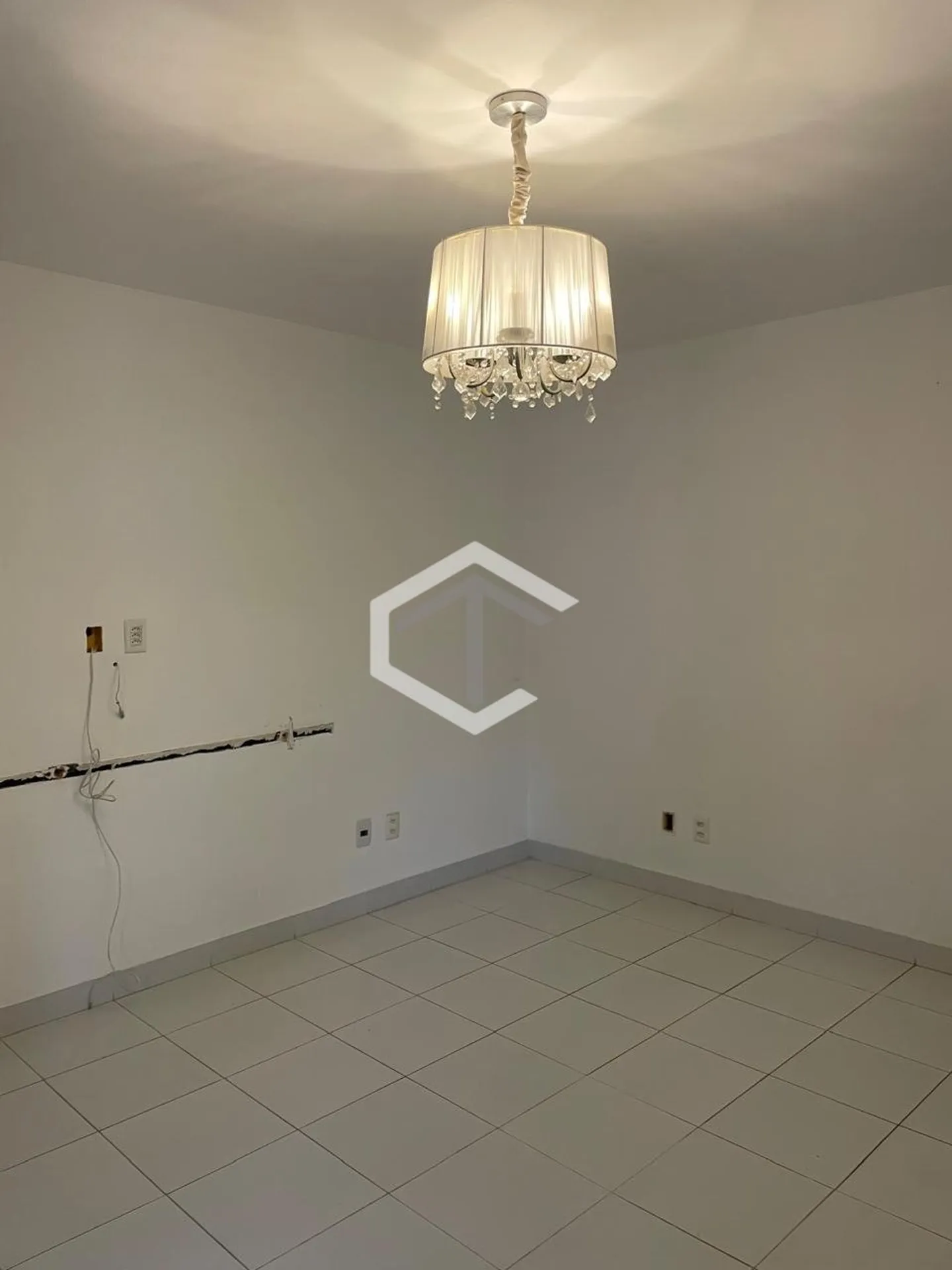 Casa com 5 suítes e 7 banheiros, 6 vagas — photo 34