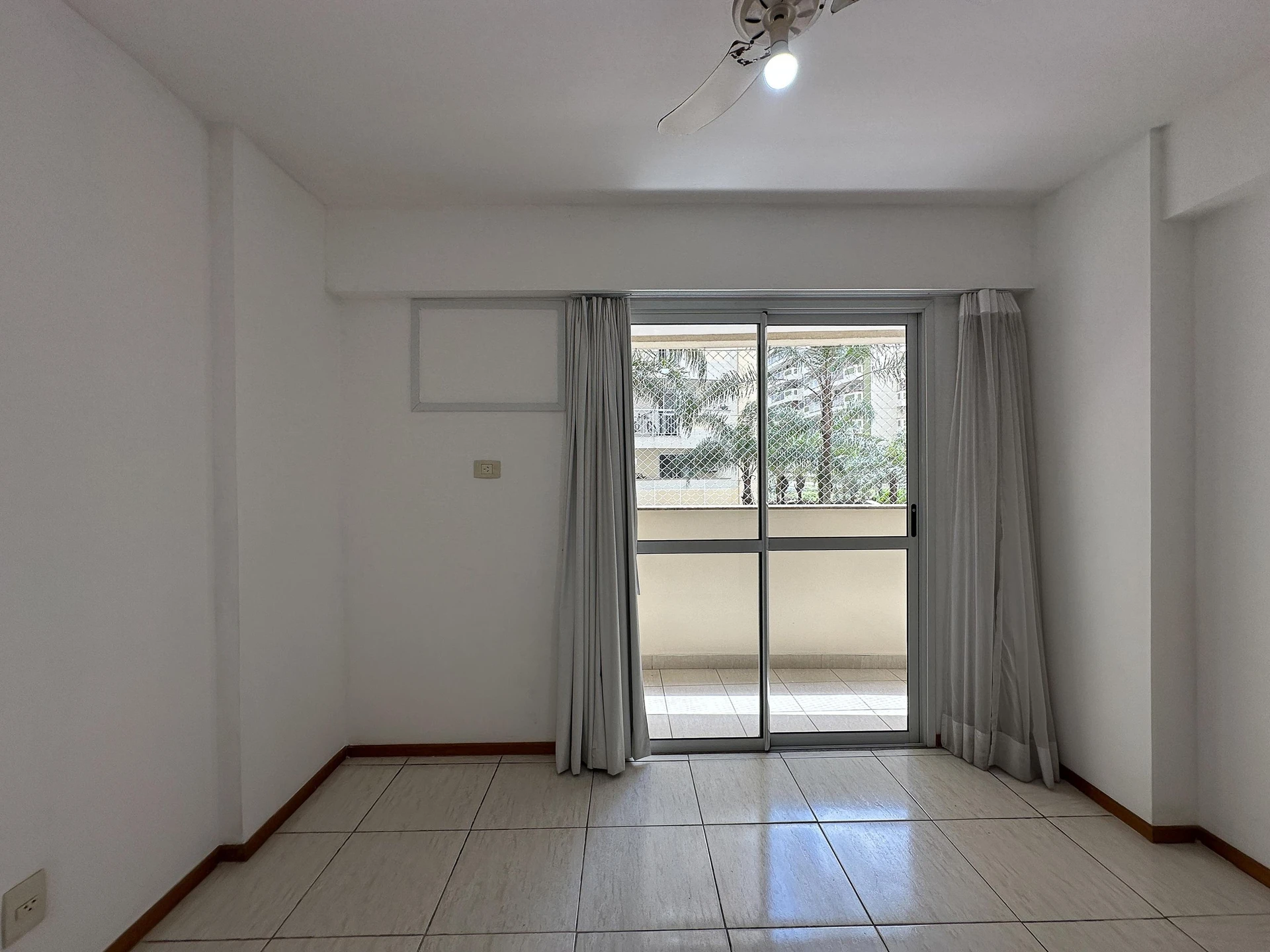 3-bedroom apartment in a building with a sauna — photo 50