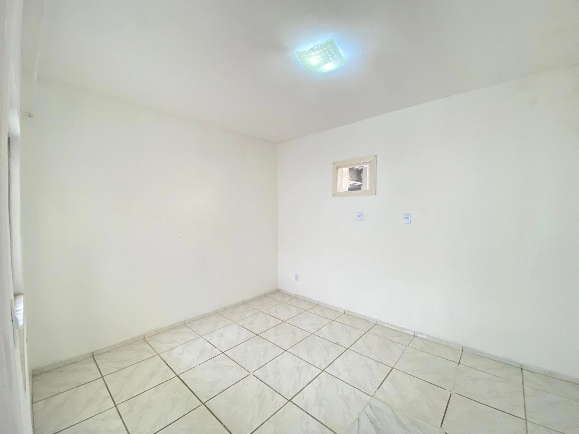 Rental house with 2 bedrooms and no parking — photo 12