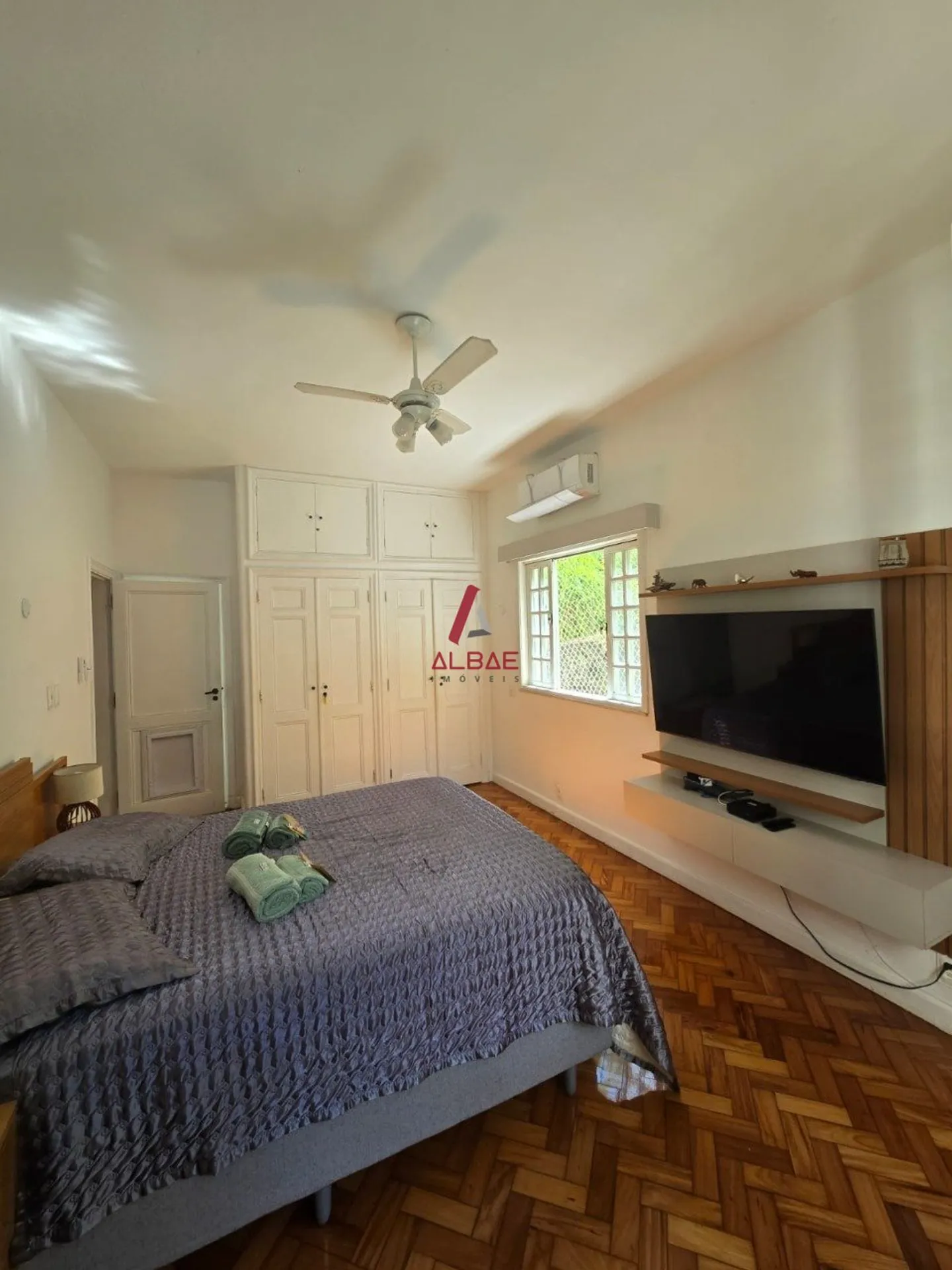 2-bedroom apartment with balcony and a full set of 3 baths — photo 16