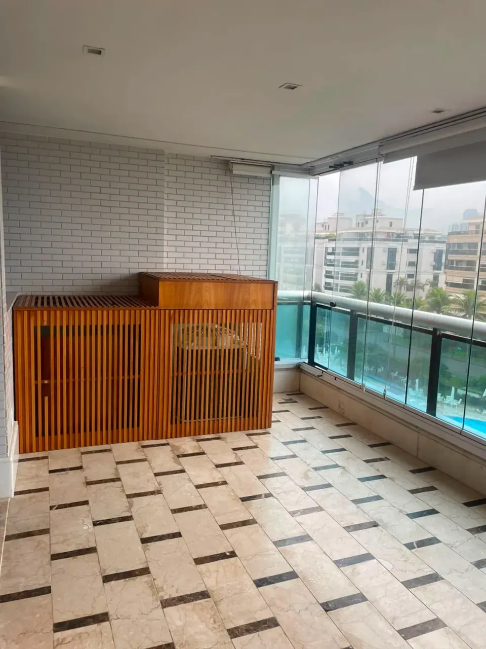 3 quartos e vista para a água: apartamento de 180 m²