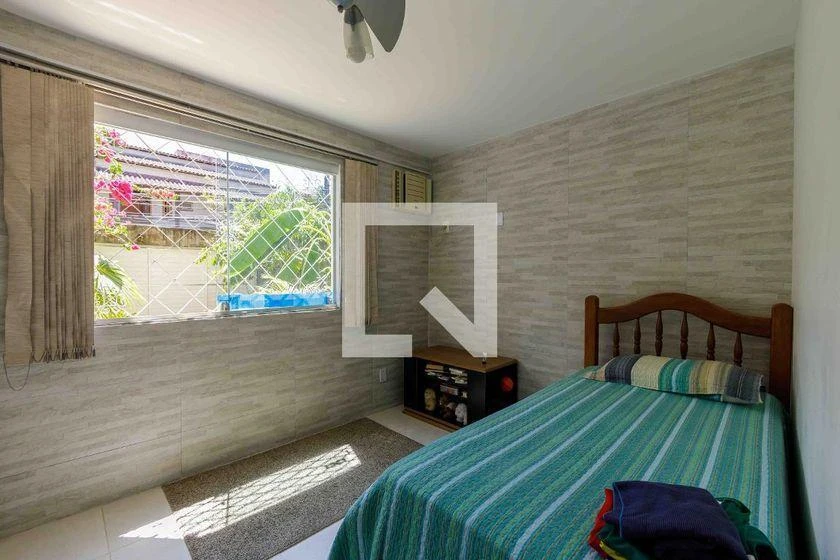 300 m² house with 5 en-suite bedrooms and private garden — photo 39