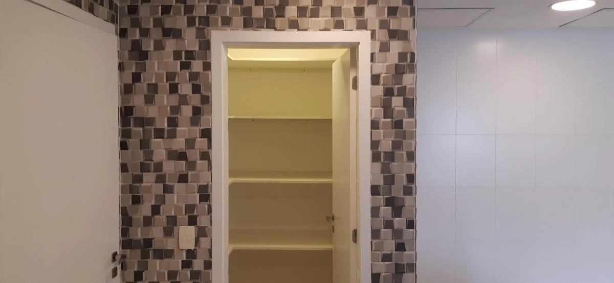 Unfurnished apartment with 4 en-suite bedrooms and 292 m² — photo 15