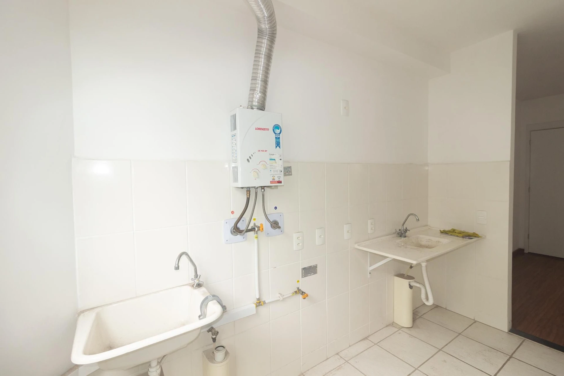 2-bedroom apartment in a building with a pool — photo 7