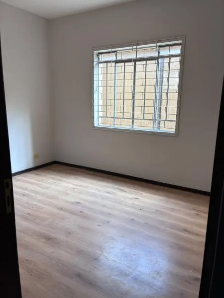 Home office in a 3-bedroom apartment, 160 m² — photo 8