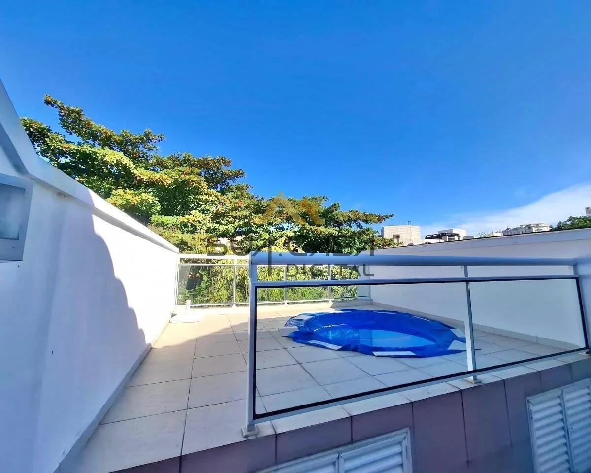 House with 4 bedrooms and 273 m² plus open-air pool — photo 27