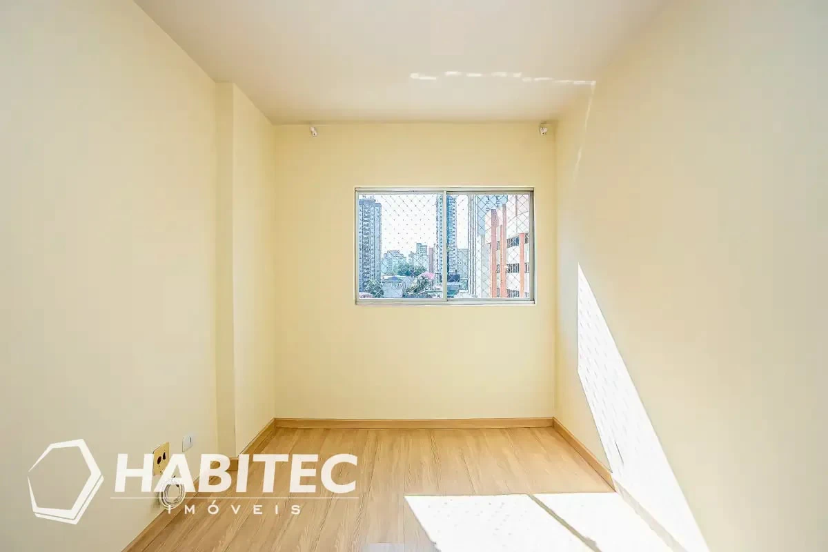 Квартира з 2 спальнями та дерев'яною підлогою або ламінатом — photo 6