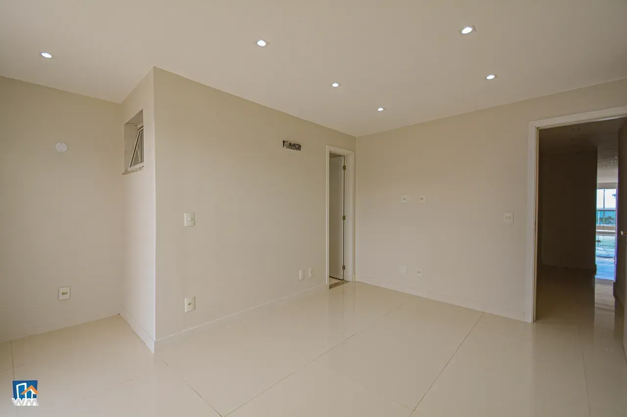 Duplex penthouse with 4 bedrooms and balcony — photo 15
