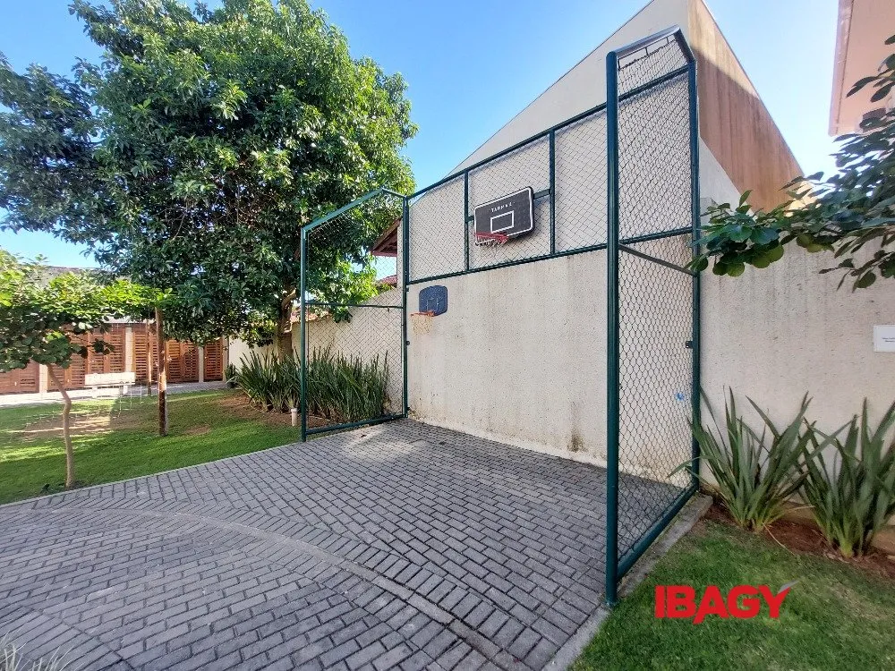 Furnished 110 m² apartment with 3 bedrooms and suite — photo 4