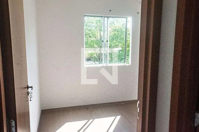 Apartamento de 2 dormitorios con cocina cerrada y cocina a gas — photo 26