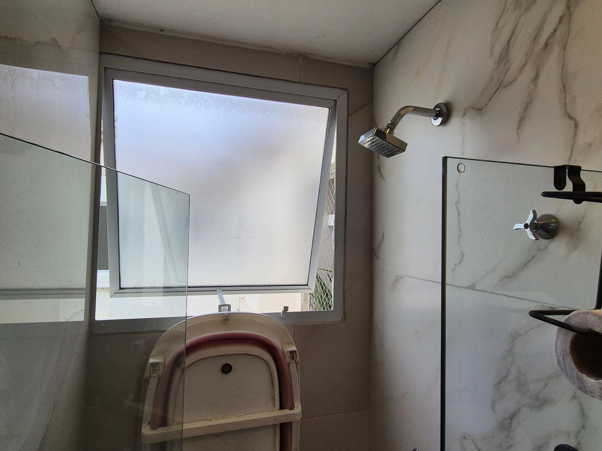 Furnished 2-bedroom apartment with a closed kitchen — photo 2