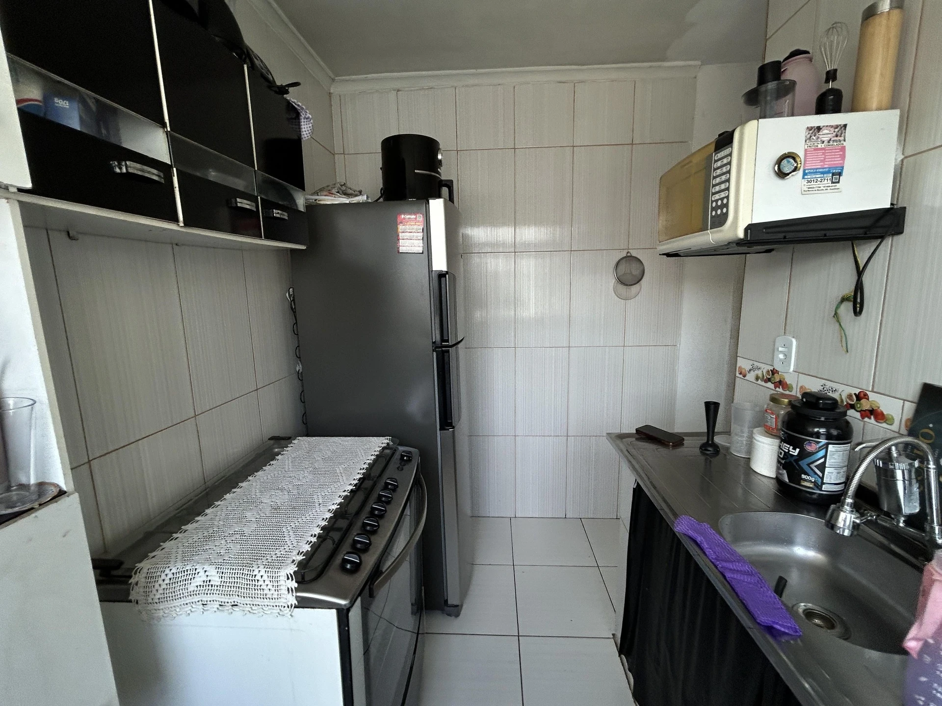 Furnished 2-bedroom apartment with building party room — photo 8