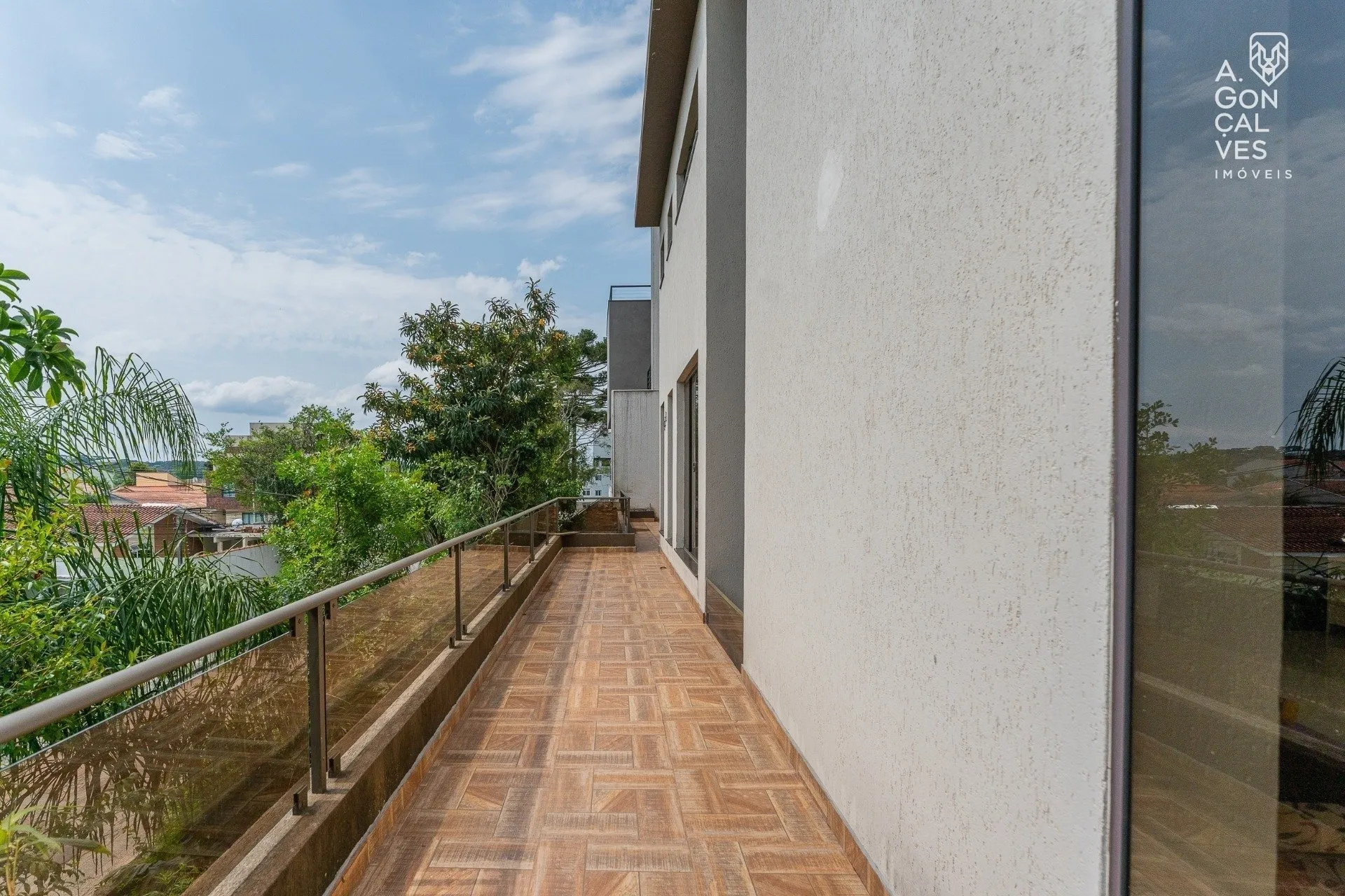 Condominium house with 5 bedrooms, 1 suite and 4 parking spots — photo 33