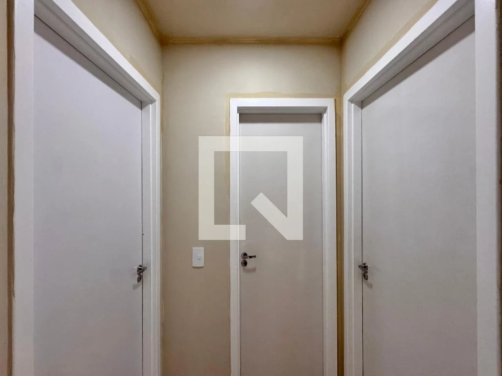 Apartamento de 2 quartos em condomínio com piscina — photo 7