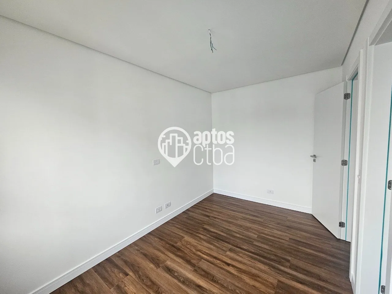Дерев'яна підлога або ламінат та 2 спальні: квартира 75 м² — photo 7
