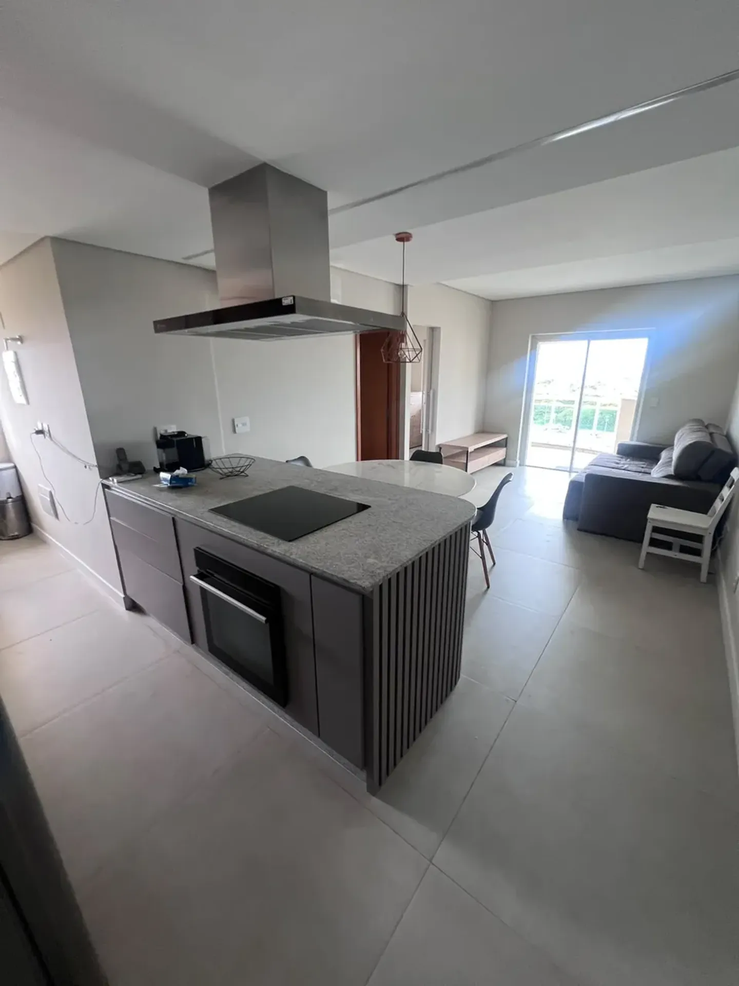 Apartment on the 10th floor with a grill on the balcony — photo 7