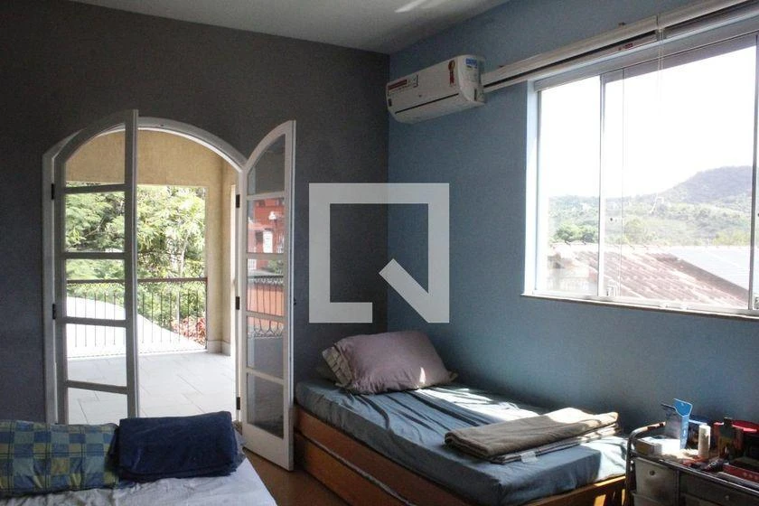 4-bedroom house with a mountain view in Rio de Janeiro — photo 30