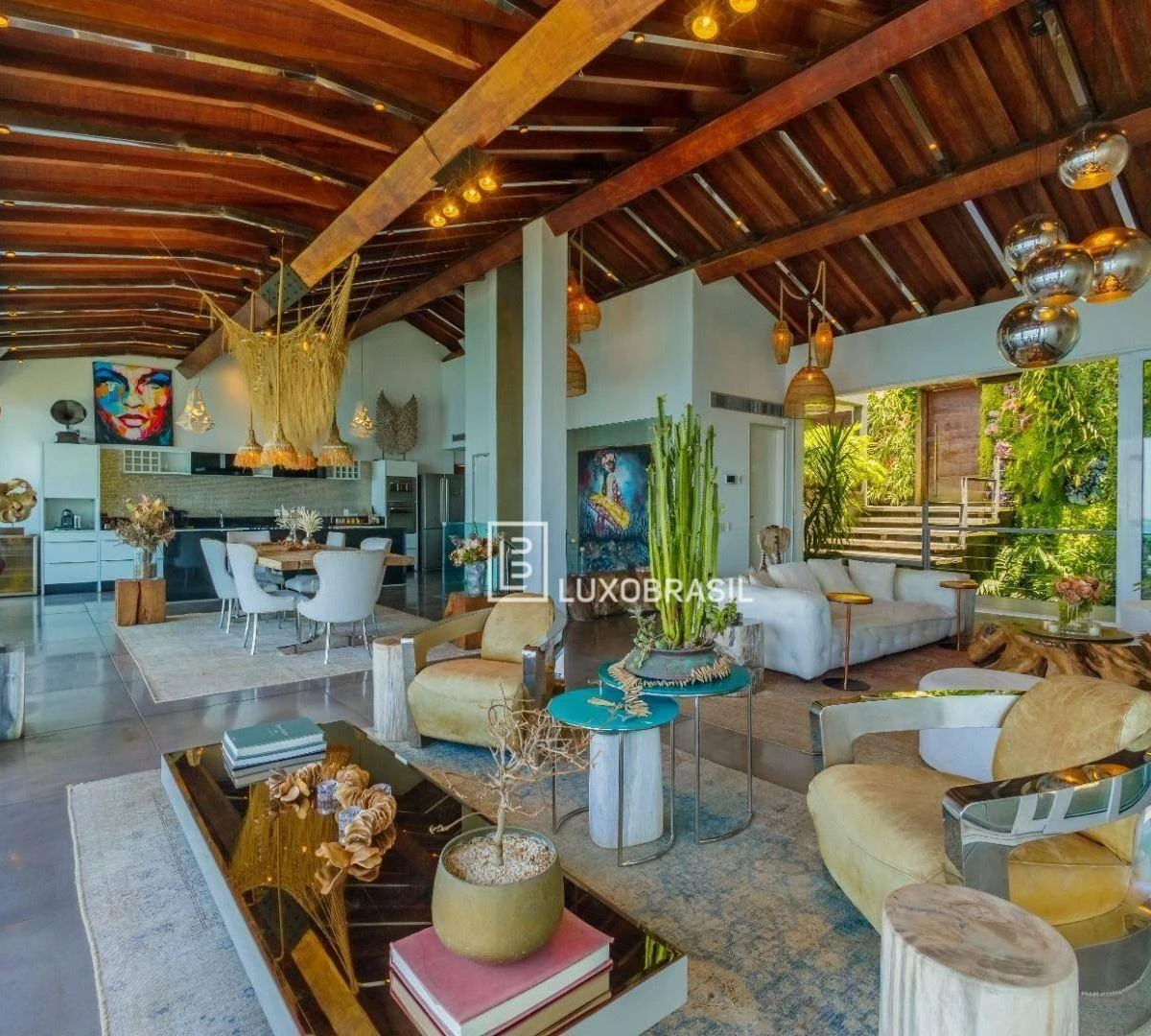 Furnished 800 m² house with 5 en-suite bedrooms — photo 11
