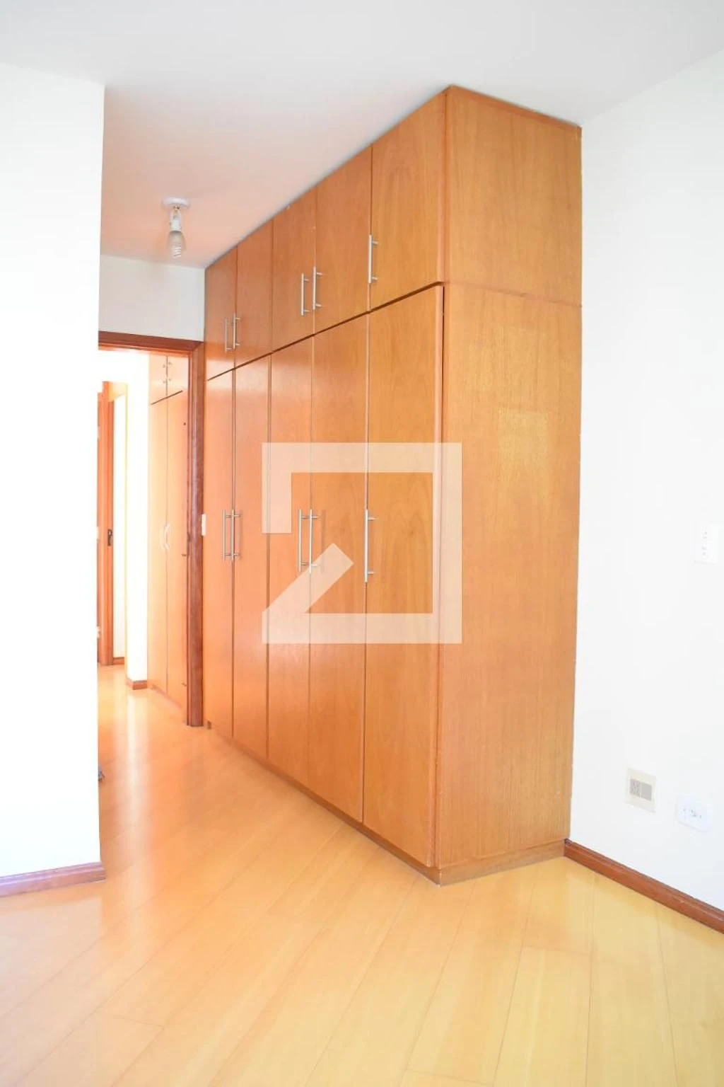 3-bedroom apartment with a washing machine in Curitiba — photo 35