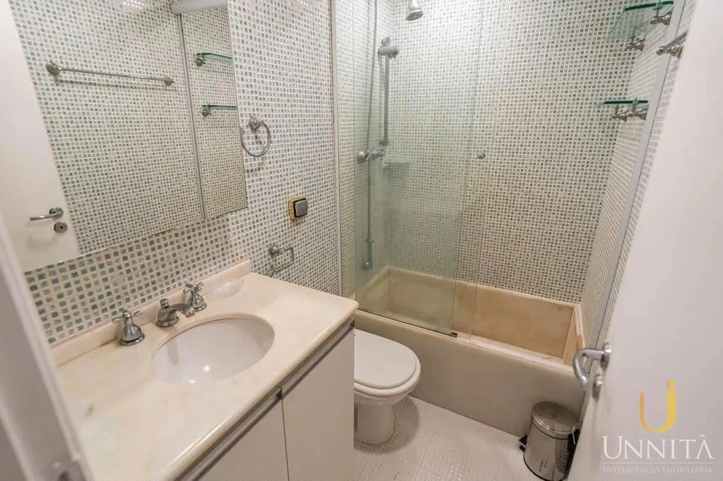 Rental apartment with 4 bedrooms and enclosed balcony — photo 3