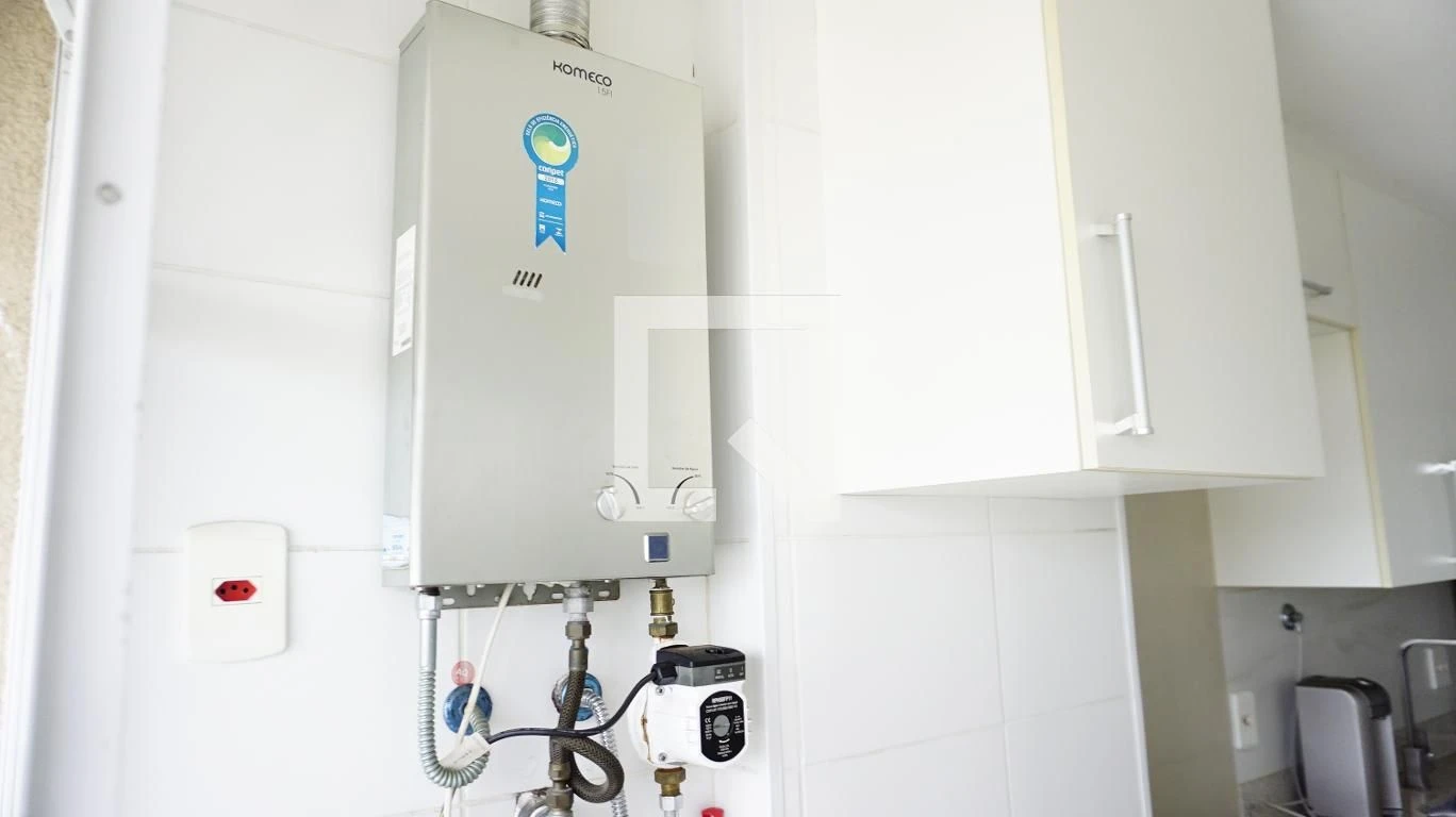 2-bedroom apartment with a washing machine — photo 33