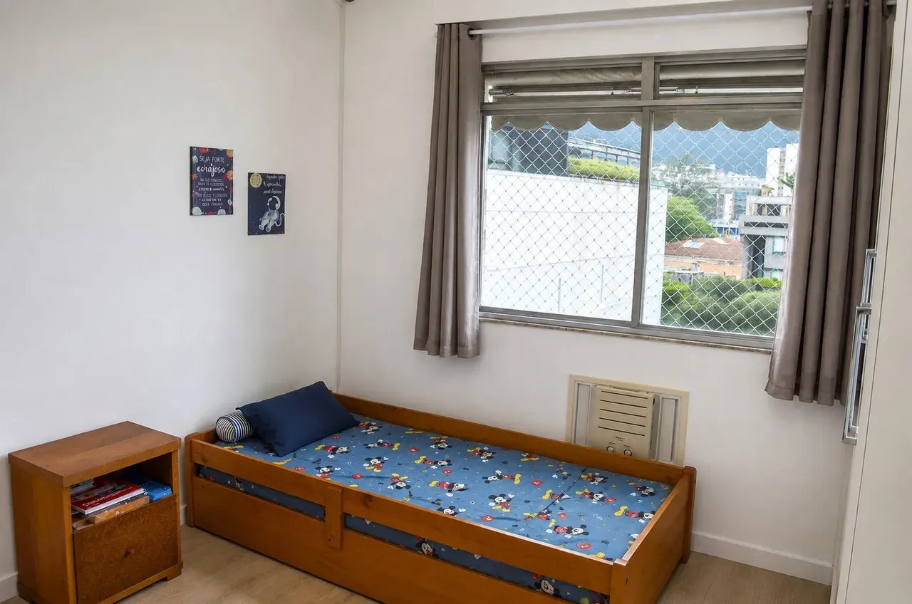 2-bedroom apartment with a home office in Rio de Janeiro — photo 14