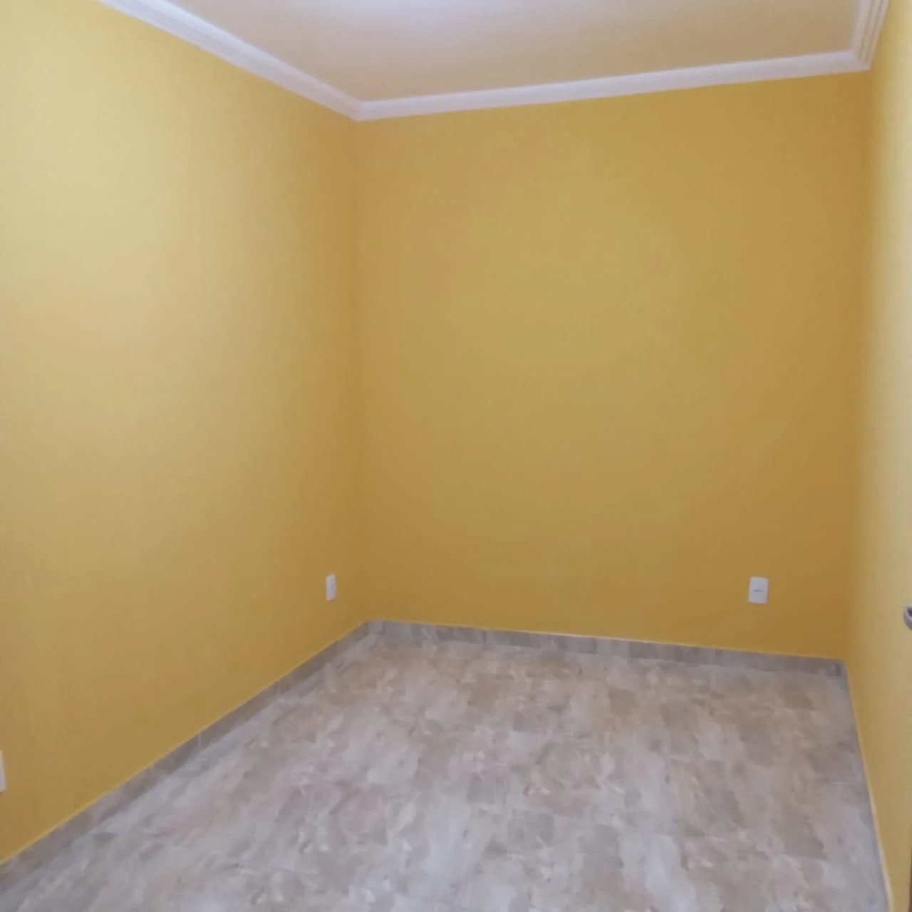 2-bedroom house, both with their own bathrooms, 80 m²