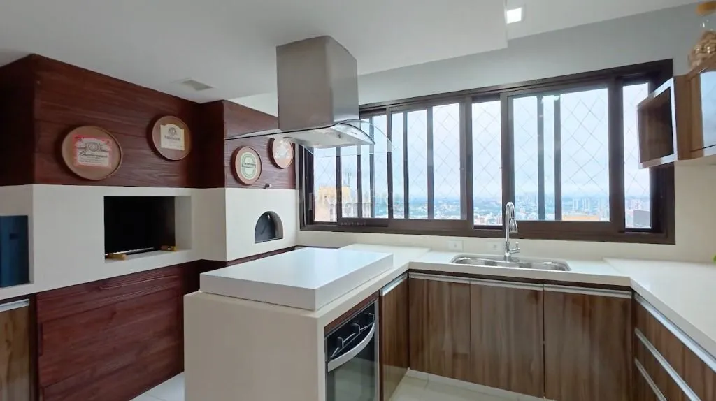 440 m² apartment with 4 en-suite bedrooms and private garden — photo 6