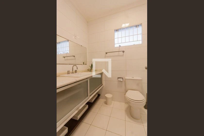 Furnished studio in a building with a pool — photo 36