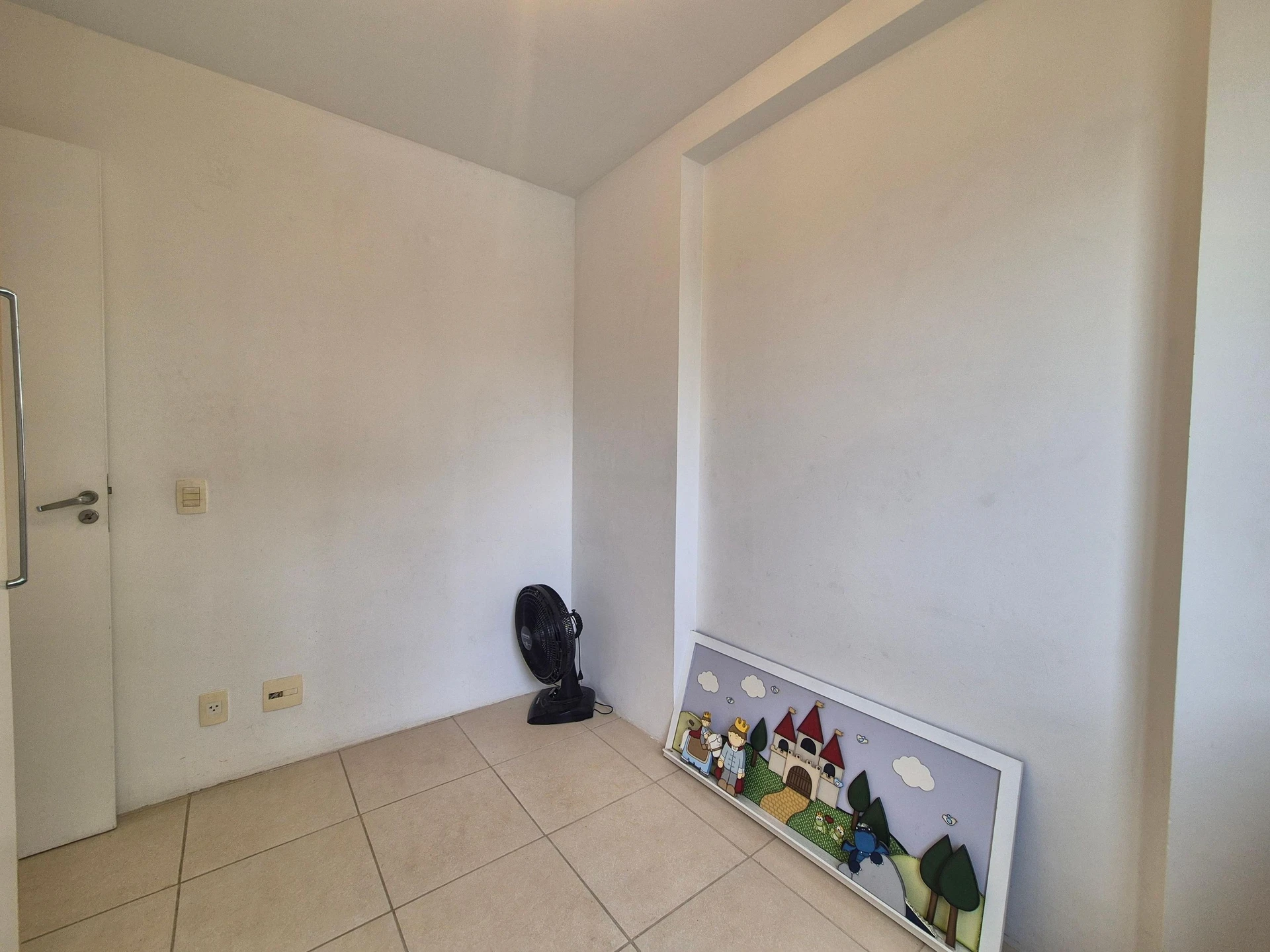 91 m² apartment with a home office and a mountain view — photo 27