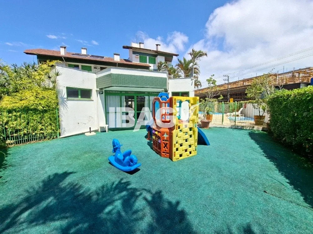 Apartment, 58 m², with a private pool — photo 11