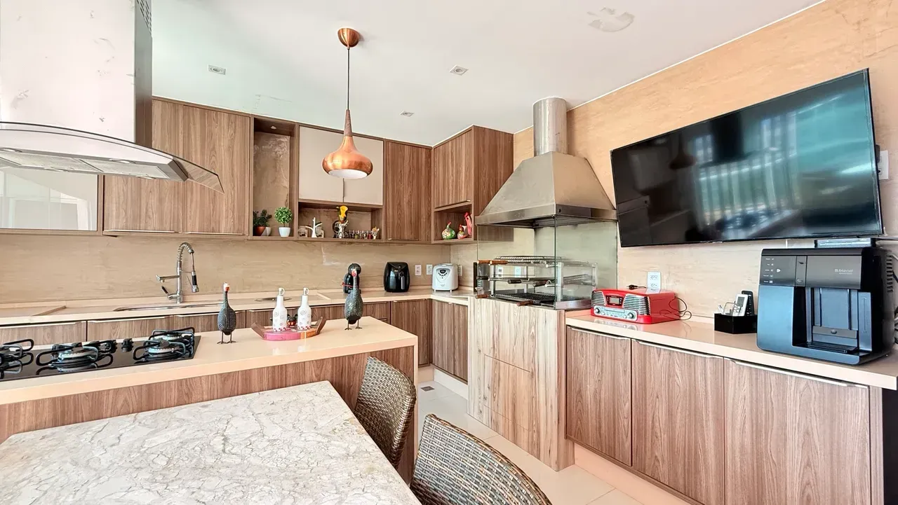 242 m² duplex penthouse with 4 bedrooms and 2 parking — photo 24