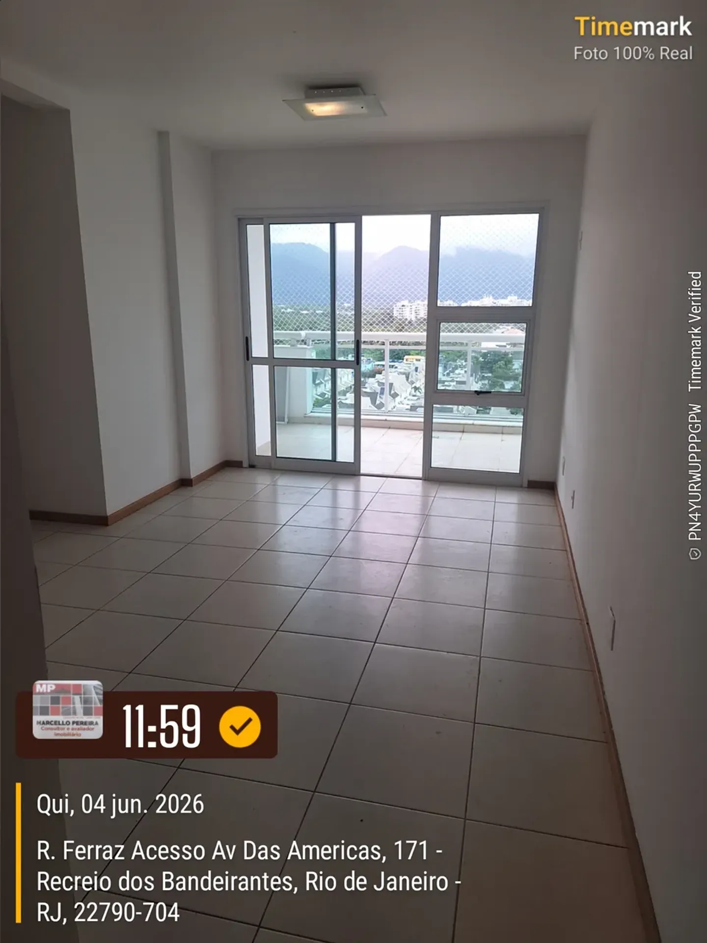 Furnished duplex penthouse with balcony and built-in grill — photo 31