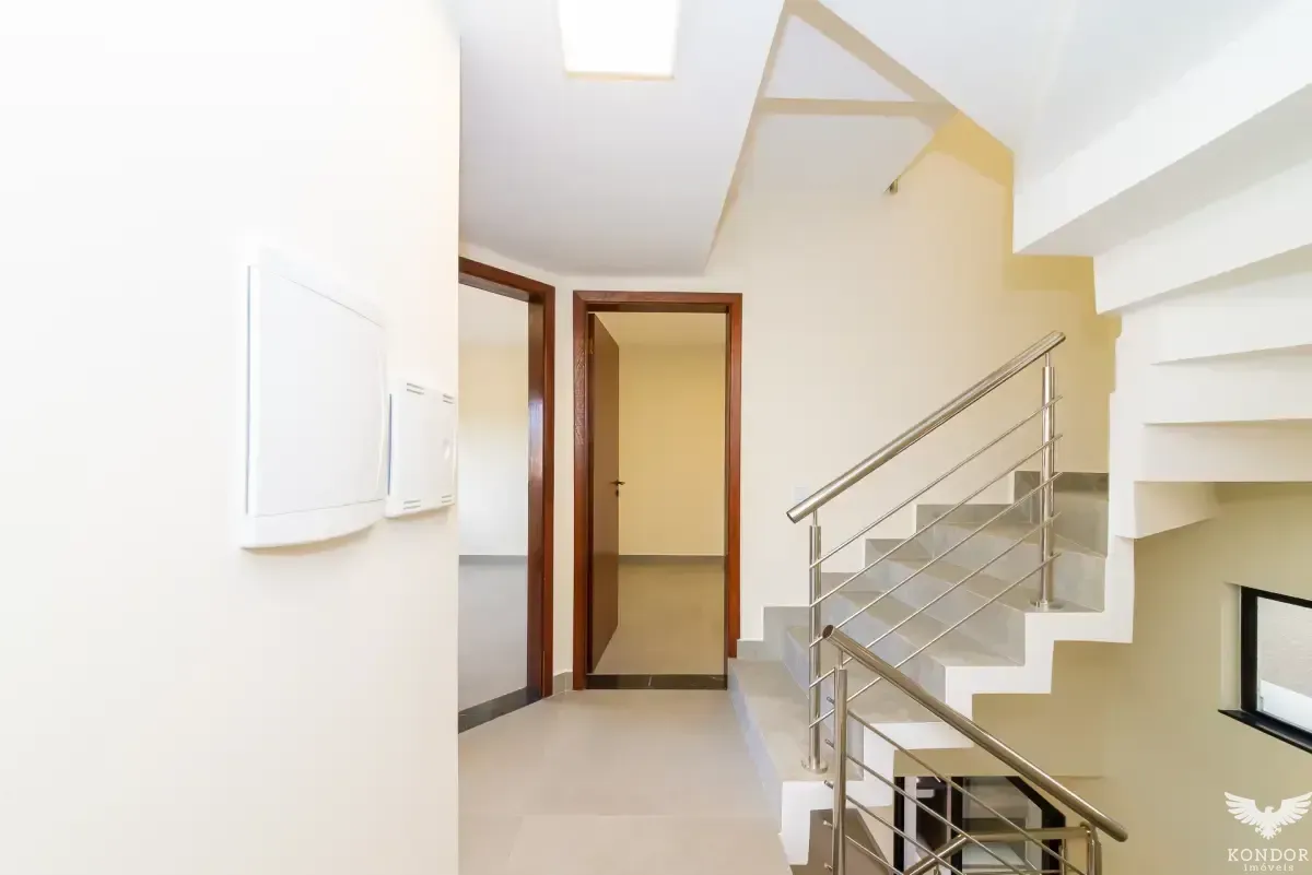 Two-story house with 230 m², 3 bedrooms and 4 baths — photo 66