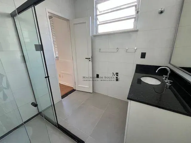Робоче місце та 1 спальня: квартира 60 м² — photo 10