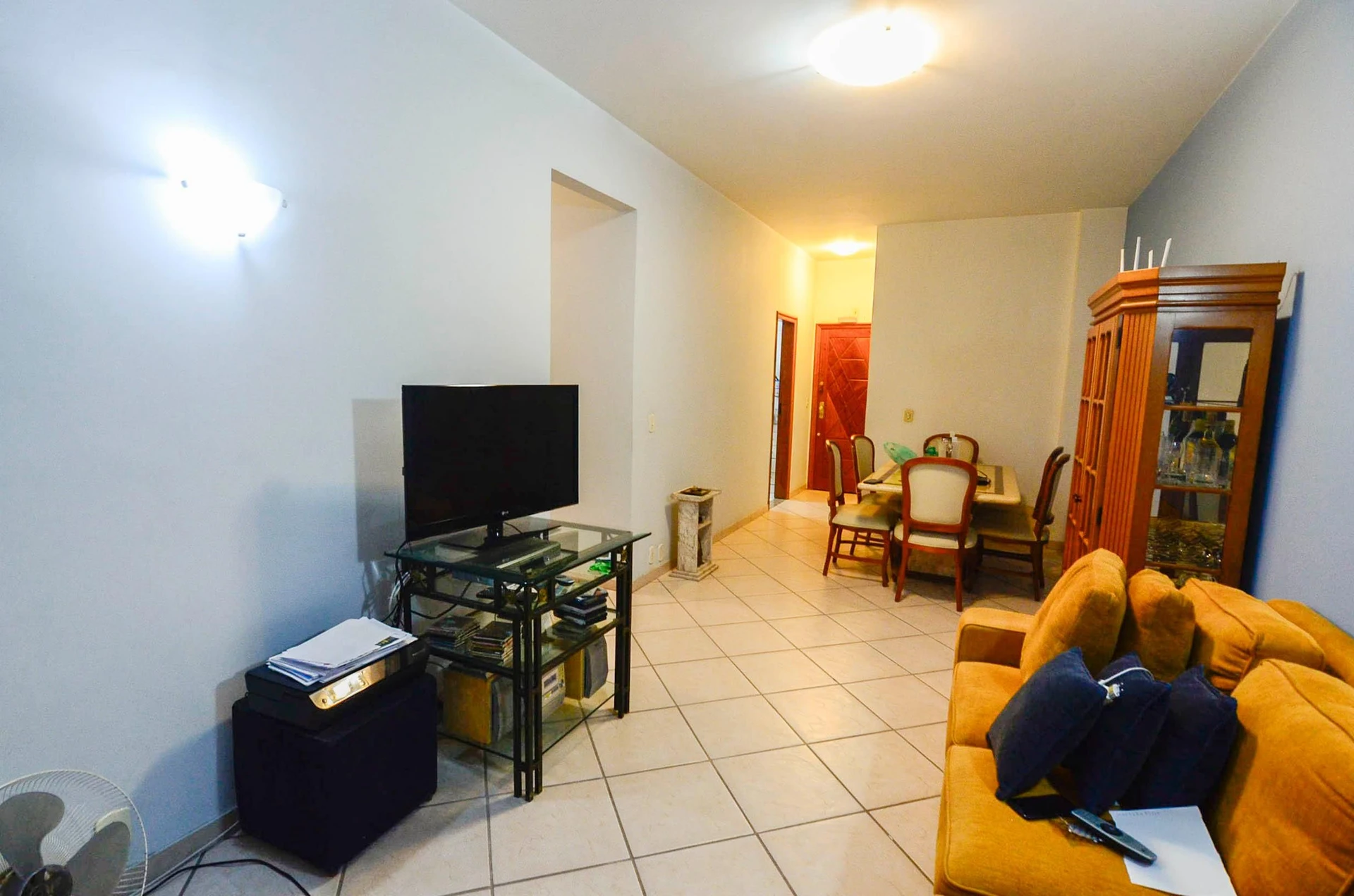 Furnished 2-bedroom apartment with a gas stove — photo 6